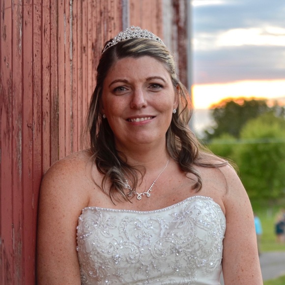 Meet your Posher, Corie - Picture 1 of 1